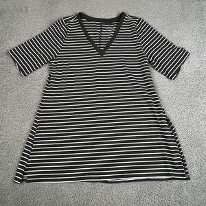 Torrid Super Soft Rib Knit T Shirt Womens 1  Gray Striped  V-Neck Short Sleeve